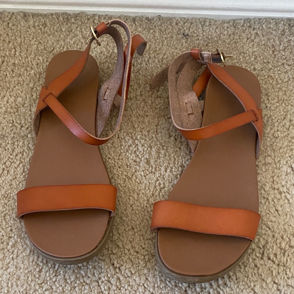 Women's Tan Sandals